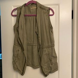 Green overshirt. Great for fall!!